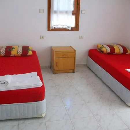 Homestay Ayisigi *
